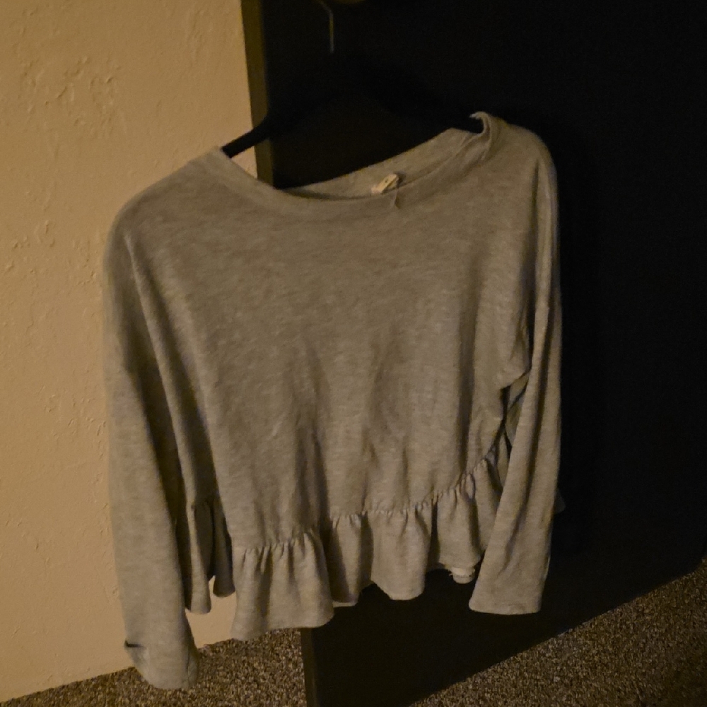 Gray Ruffled Ladies Top - Picture 2 of 2